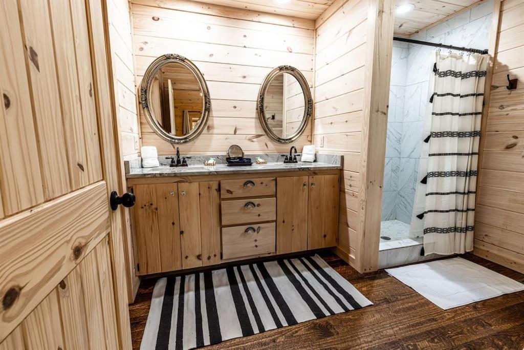 Luxe Family Cabin 8 Min To Downtown بلو ريدج المظهر الخارجي الصورة