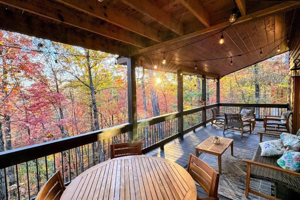 Luxe Family Cabin 8 Min To Downtown بلو ريدج المظهر الخارجي الصورة